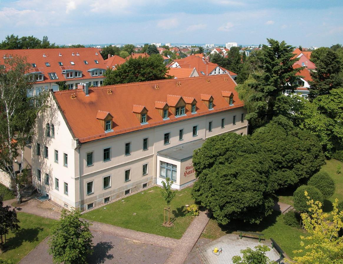 Отель Gutshof Hauber Дрезден Экстерьер фото